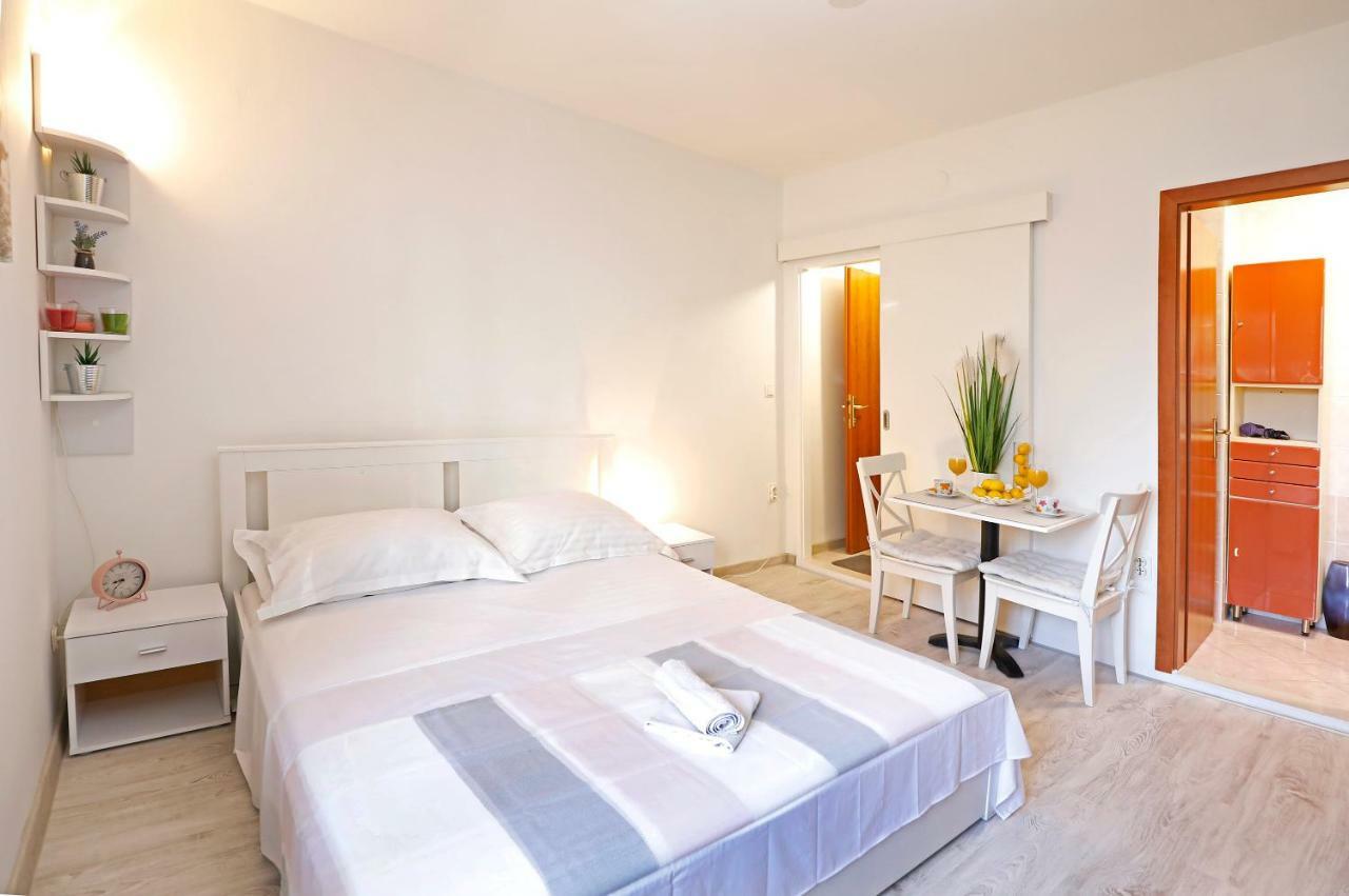 Apartment B&J Very Near Center Of Town 스플리트 외부 사진