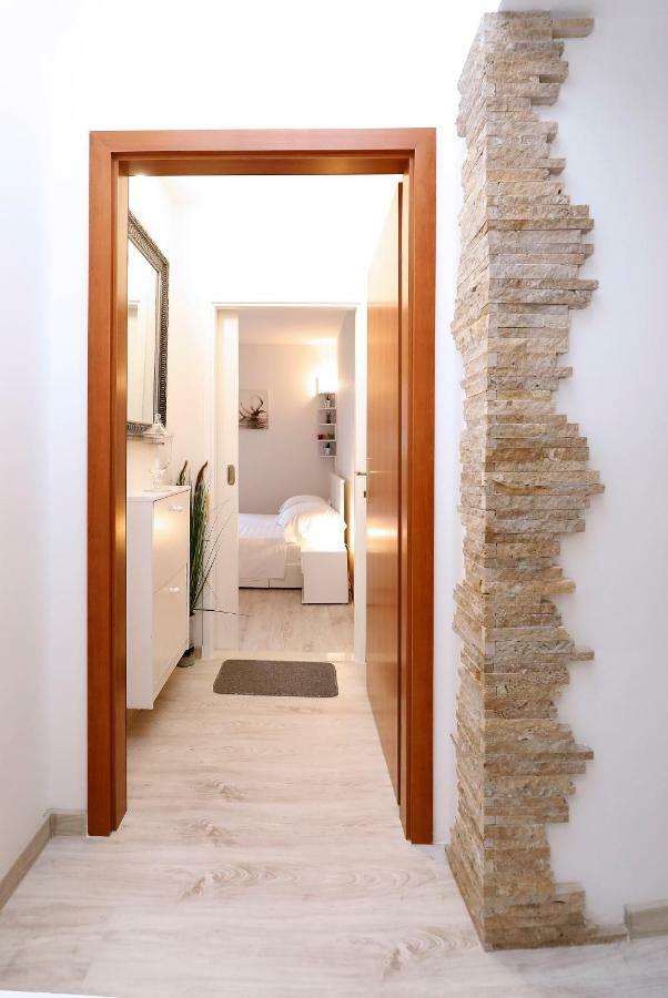 Apartment B&J Very Near Center Of Town 스플리트 외부 사진